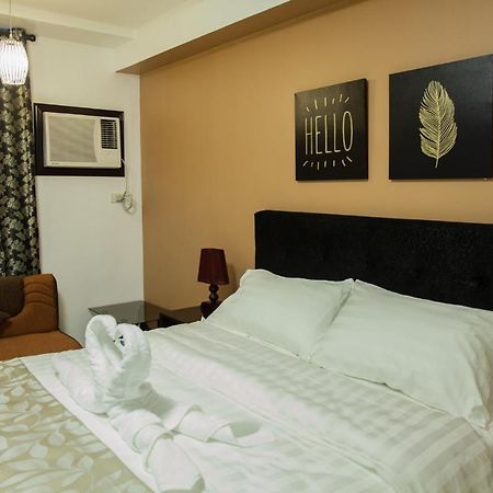Melbourne Suites Makati City Extérieur photo