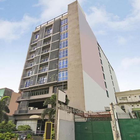 Melbourne Suites Makati City Extérieur photo